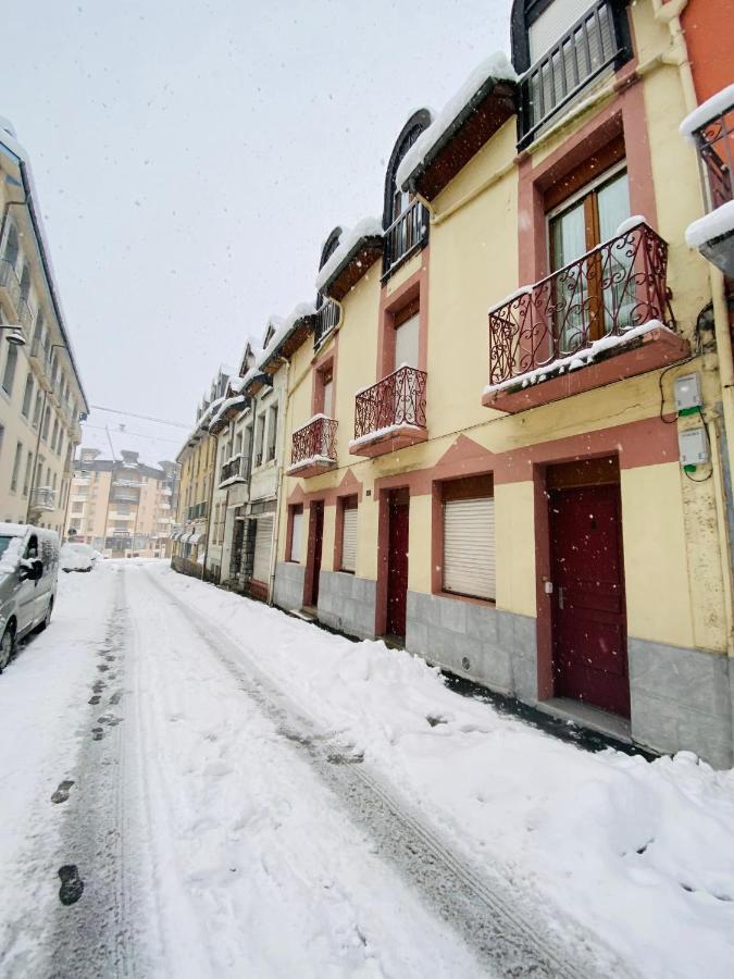Apartment Le Navarre, T2 Familial Bien Equipe En Rdc , En Centre-ville *