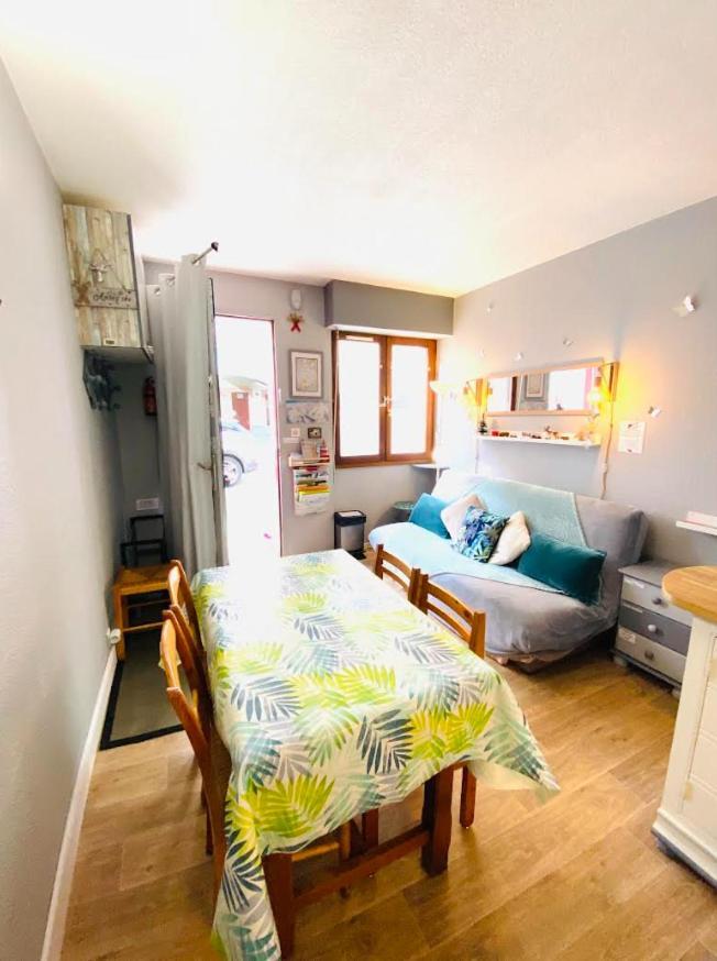 Le Navarre, T2 Familial Bien Equipe En Rdc , En Centre-ville Apartment *